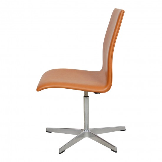 Buy arne jacobsen Oxford chair in cognac leather CPH Classic